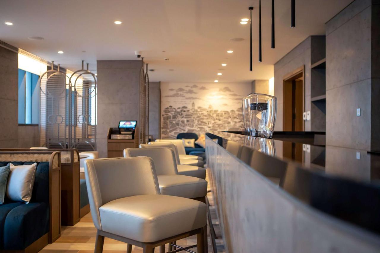 Mercure Dubai Gold District Екстер'єр фото