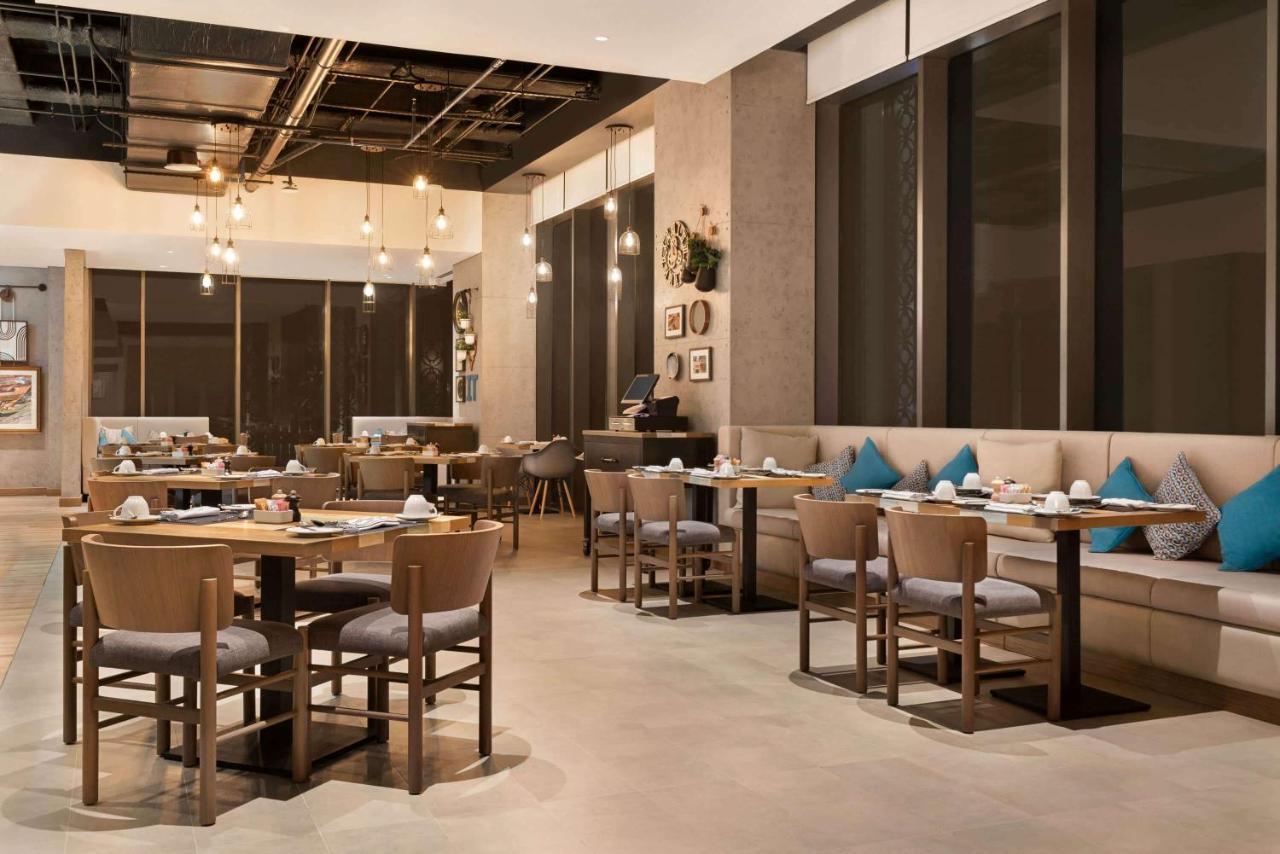 Mercure Dubai Gold District Екстер'єр фото